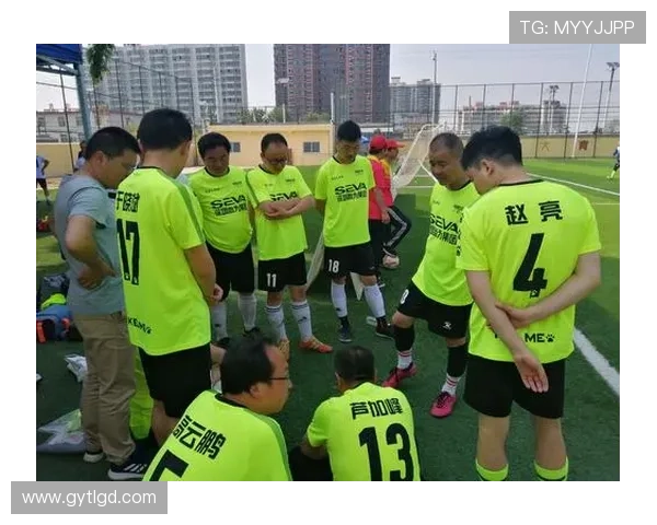 广州足球队奋斗历程的真实记录与精神传承