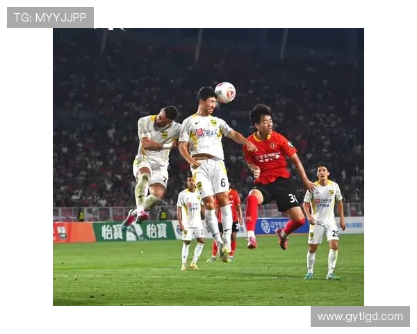 广州足球队的速度之道：从训练到比赛的全景解析